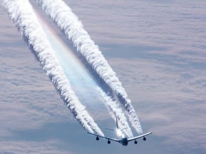 Chuva Artificial - Avião Pulverizando Nuvens