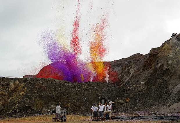 Os bastidores da erupção (Foto: Nick Meek )